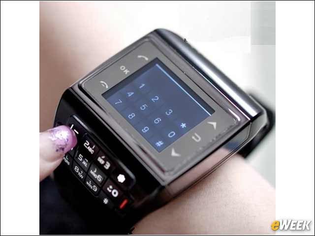 9 - GSM Quadband Voice Dialing Watch