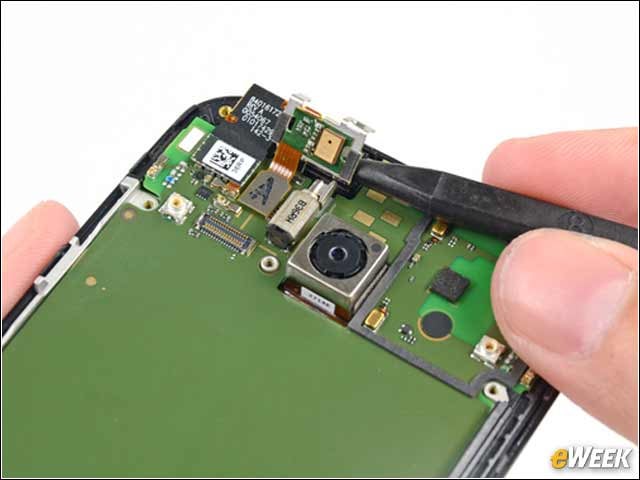 1 - Motorola's Moto X Is 'Fresh' Inside and Out, iFixit Finds