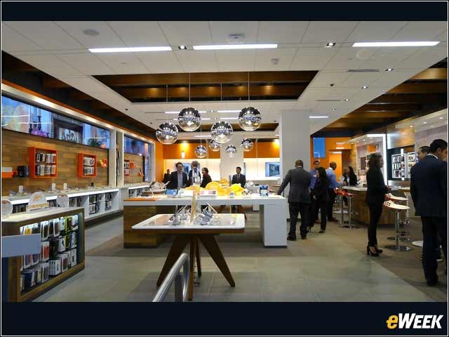 2 - AT&T 'Reinventing' Retail Store Design