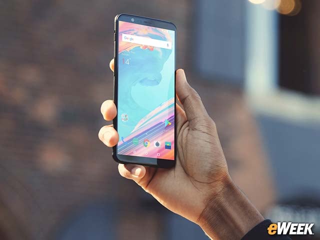 OnePlus 5T Follows the Market Leaders in Design