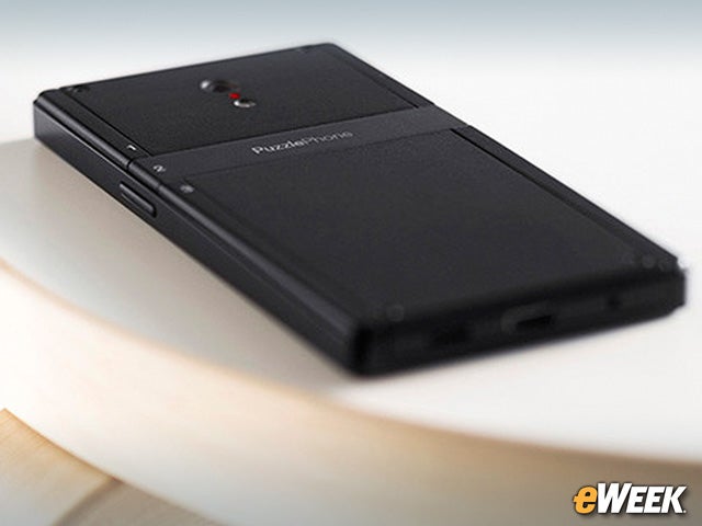 Externally PuzzlePhone's Design Looks Dated