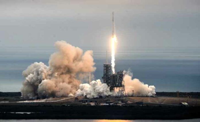 SpaceX.launch